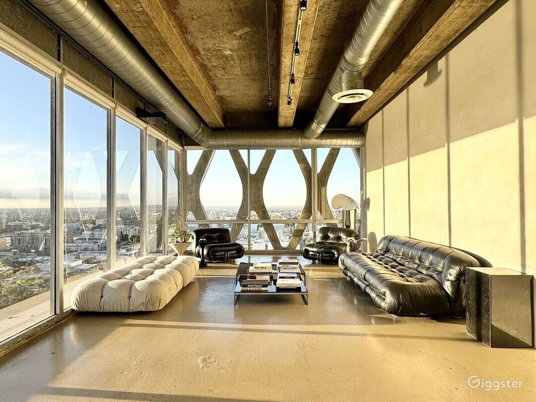  Brutalist Panoramic View DTLA Loft 